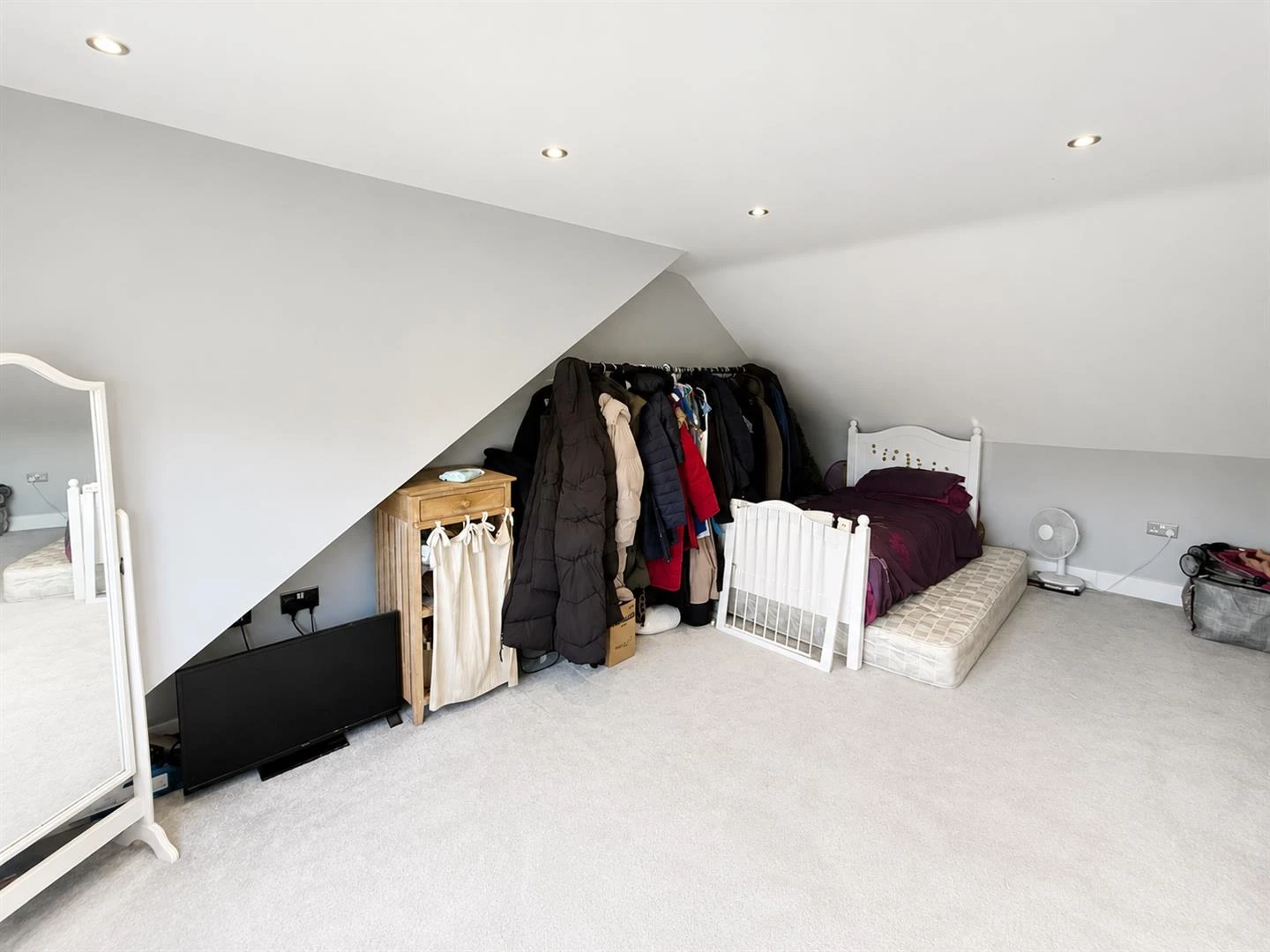 Bedroom.jpg