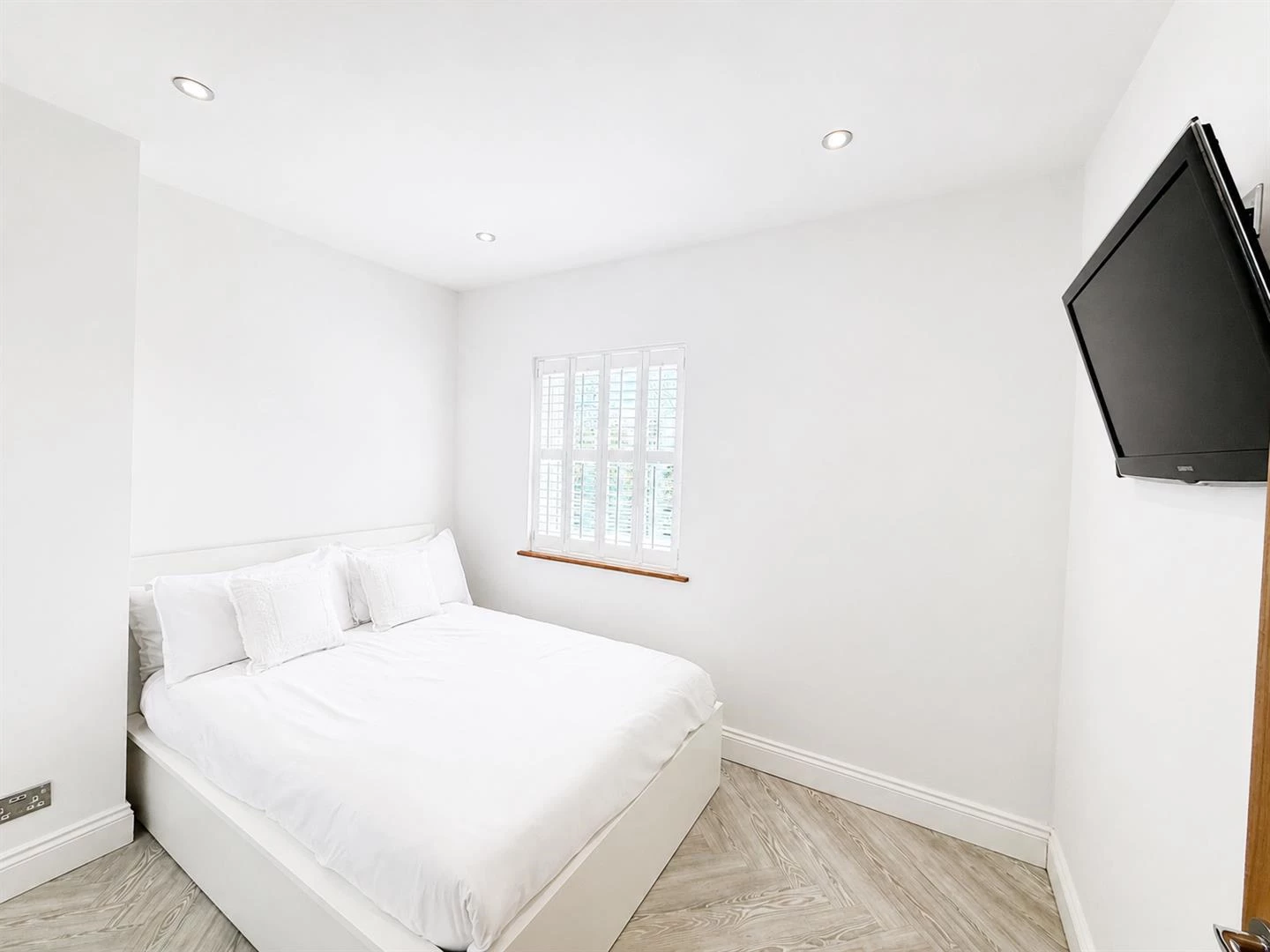 Bedroom.jpg