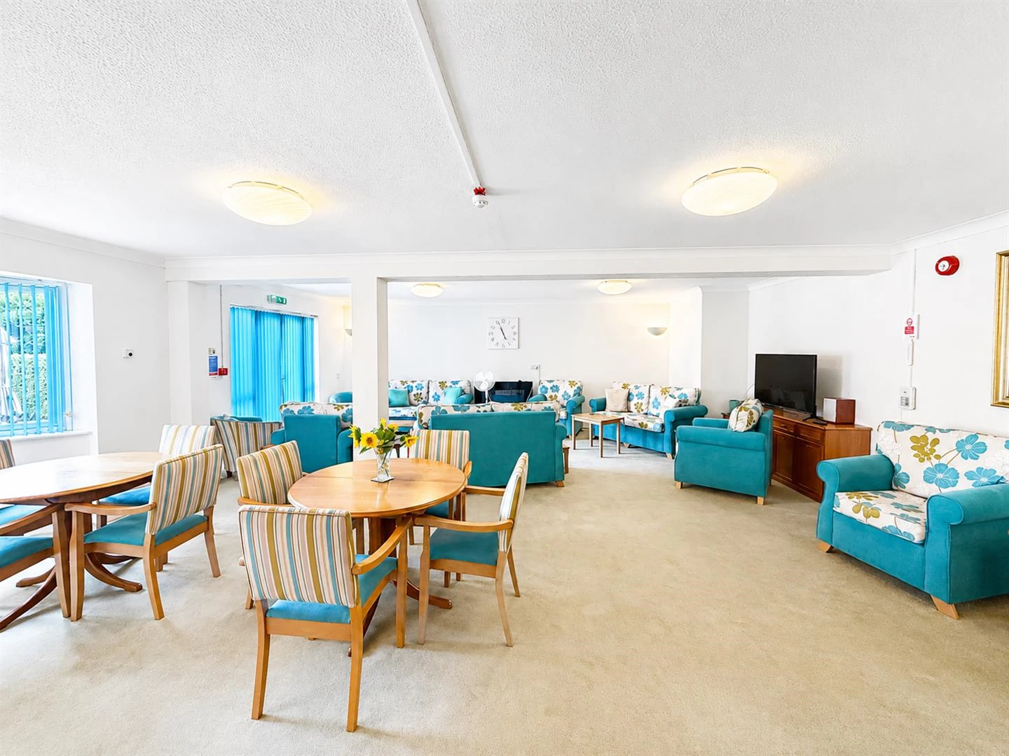 Communal Lounge.png
