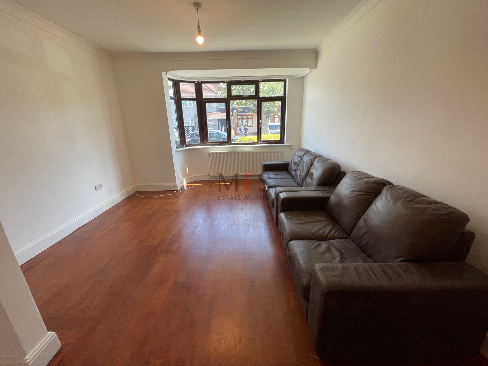 Crosslands Avenue Norwood Green Southall UB2