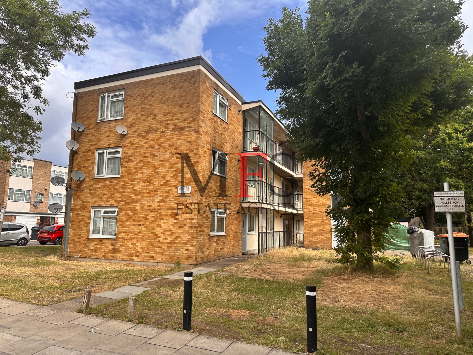 Wallis Road Southall Middlesex UB1