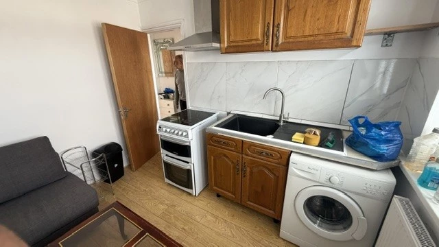 Photo 9