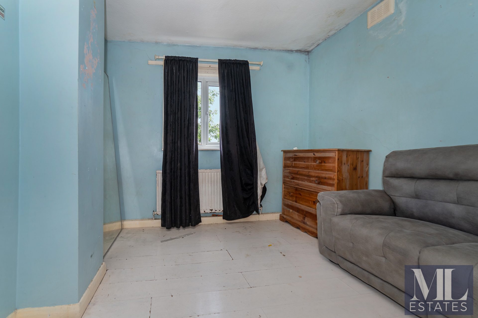 Property For Sale Pitfield Way, Neasden, NW10 4 Bedroom House through