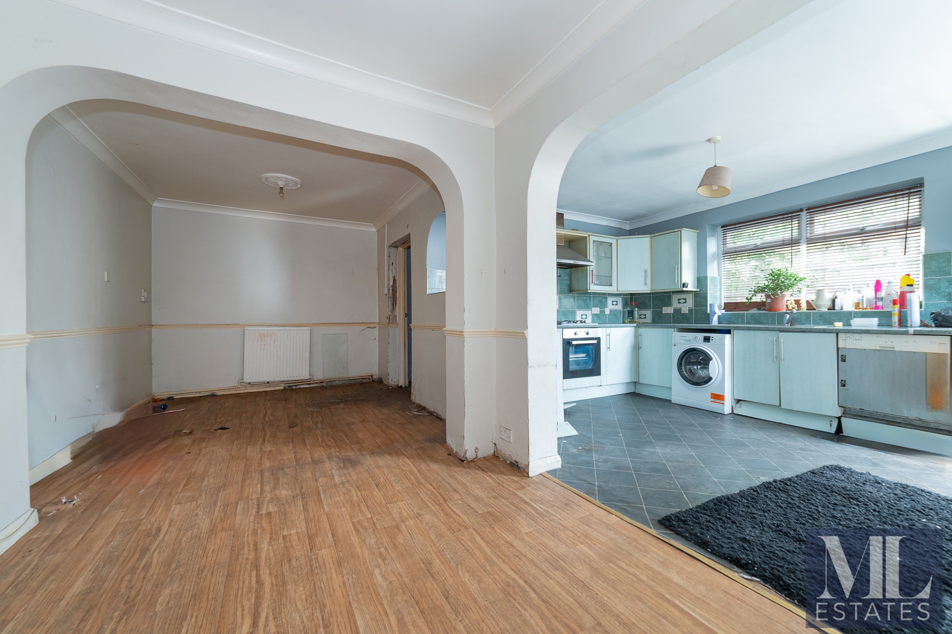 Property For Sale Pitfield Way, Neasden, NW10 4 Bedroom House through