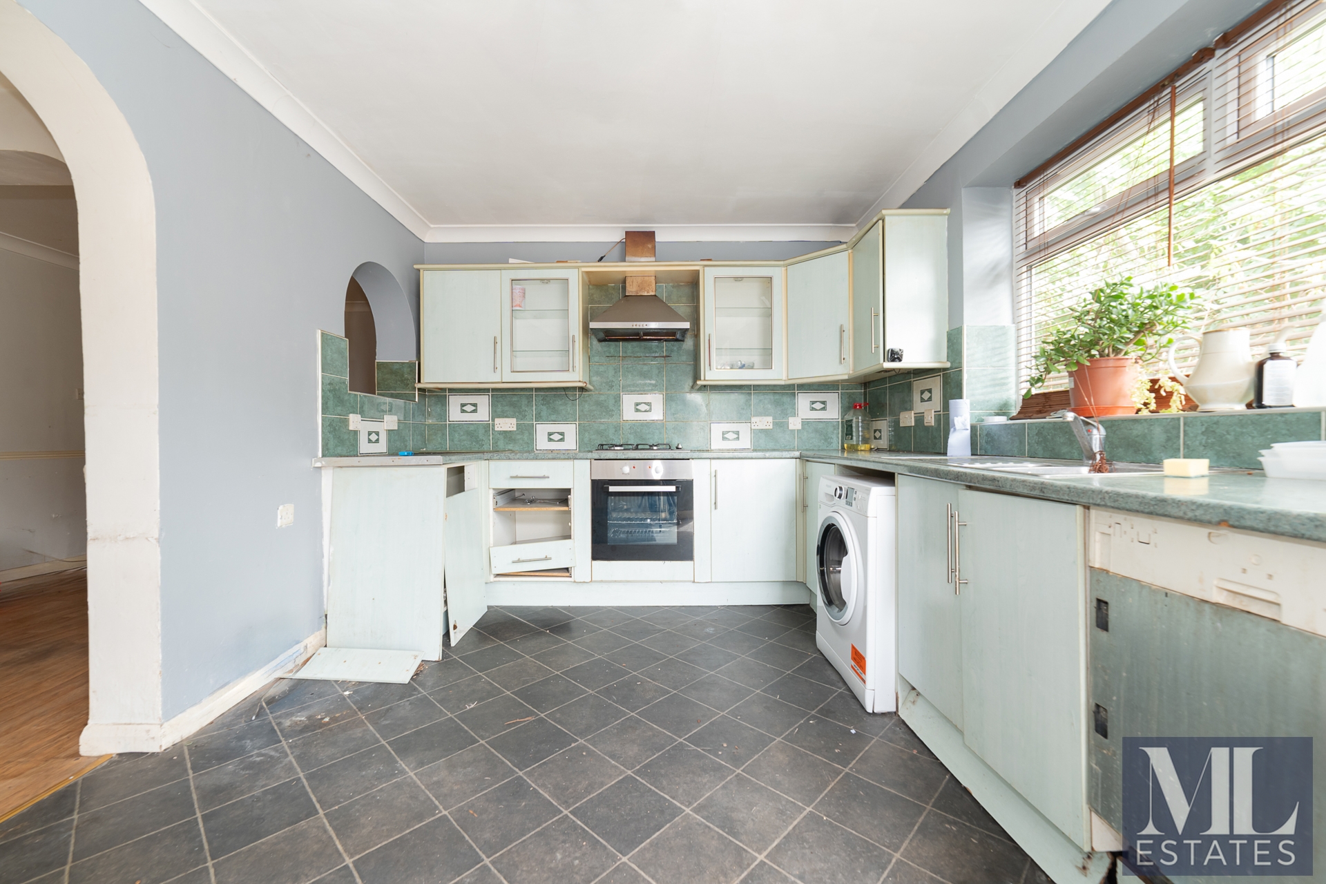 Property For Sale Pitfield Way, Neasden, NW10 4 Bedroom House through