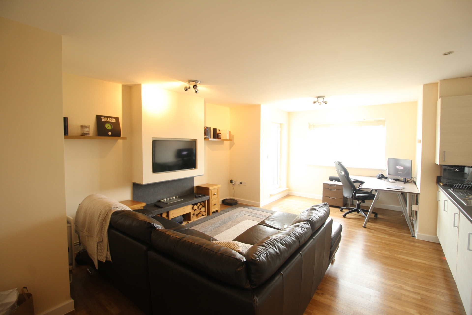 Photo 11