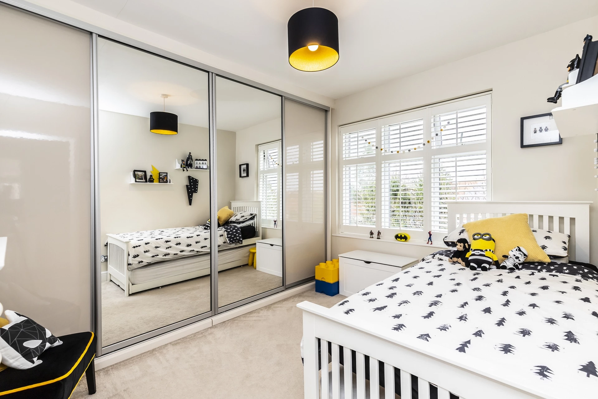 Bedroom