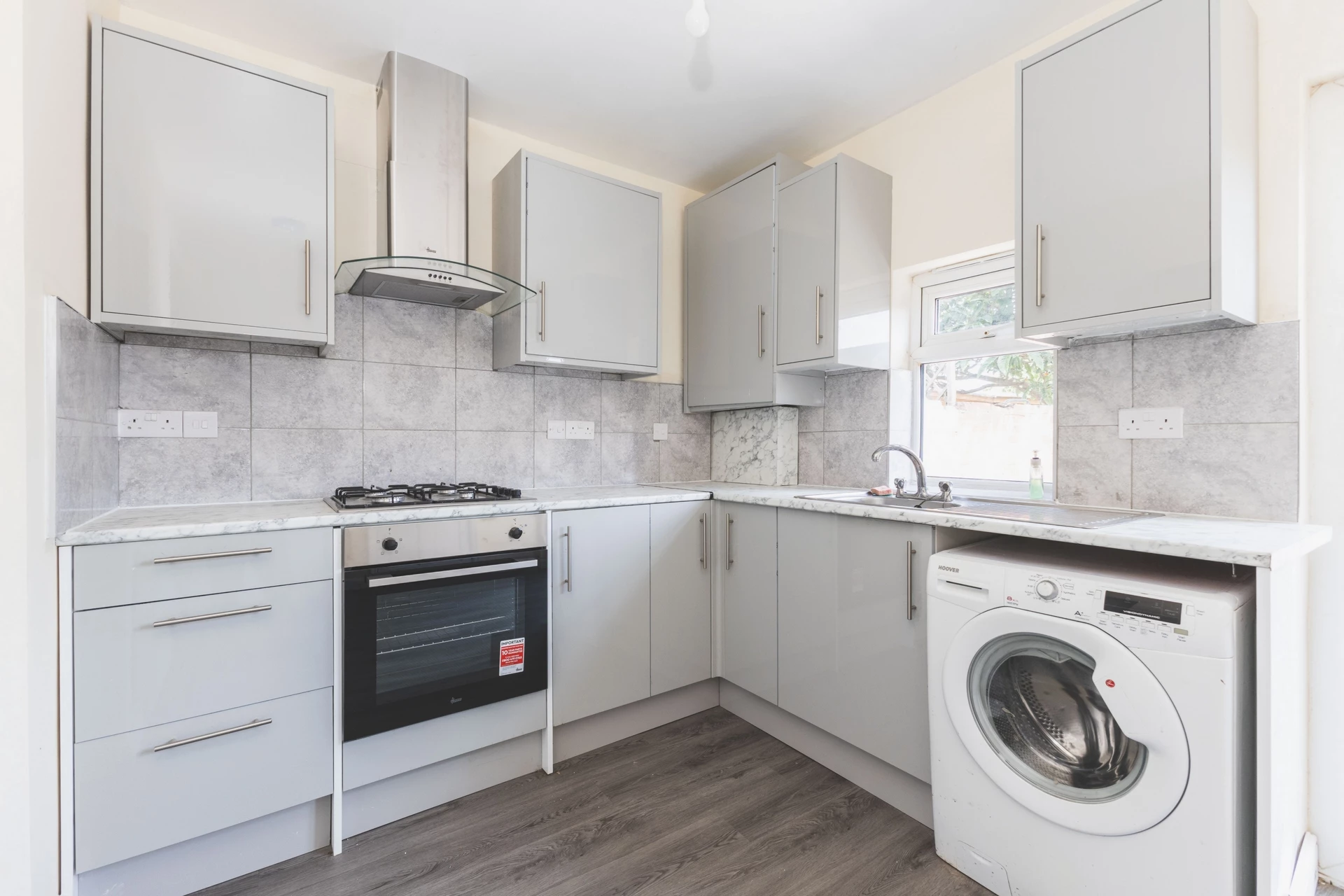 Kitchen/Breakfast Rm