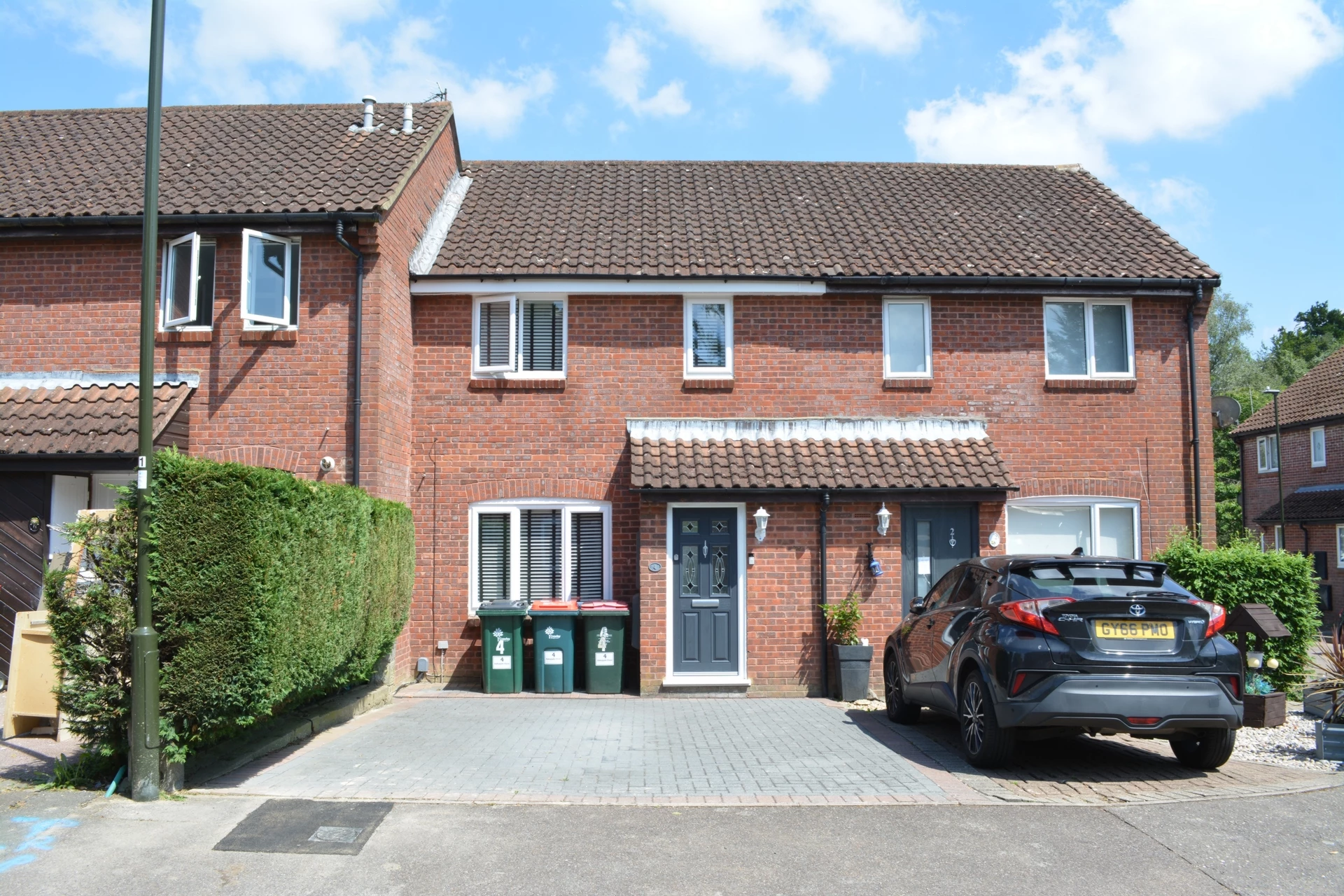 Property photo: Oakapple, RH11