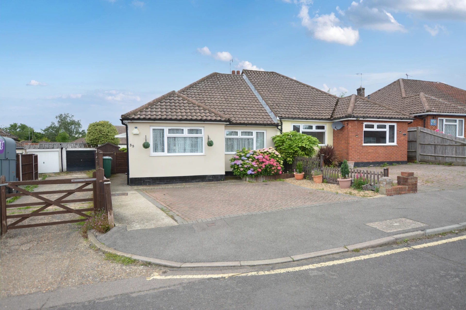Property photo: The Crescent, RH6