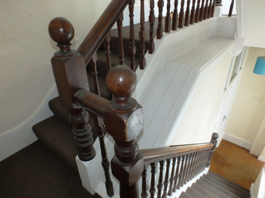 Property For Sale Wear Bay Crescent, Folkestone, CT19 3 Bedroom