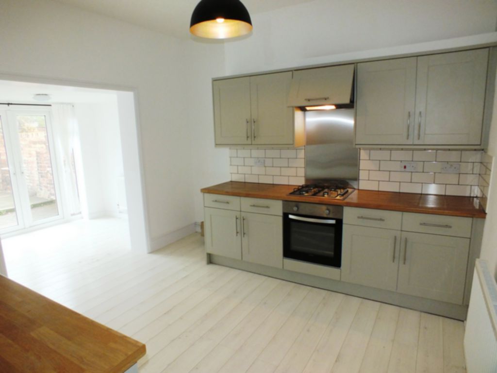 Property For Sale Wear Bay Crescent, Folkestone, CT19 3 Bedroom