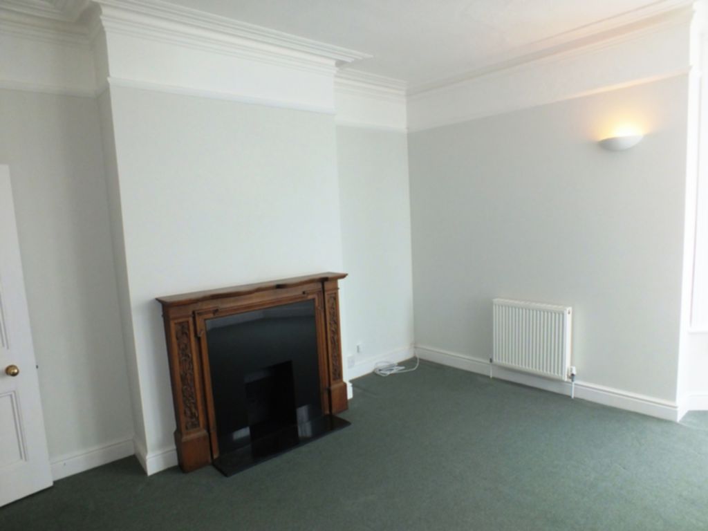 Property For Sale Wear Bay Crescent, Folkestone, CT19 3 Bedroom