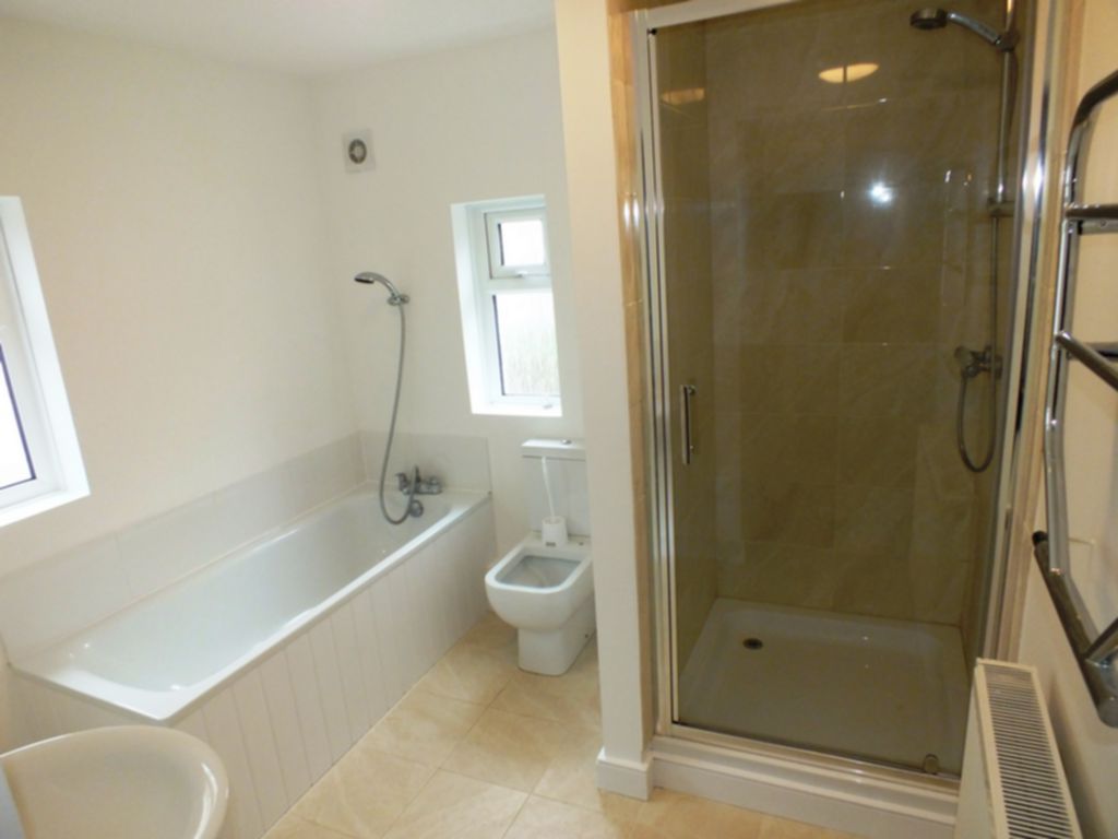 Property For Sale Wear Bay Crescent, Folkestone, CT19 3 Bedroom