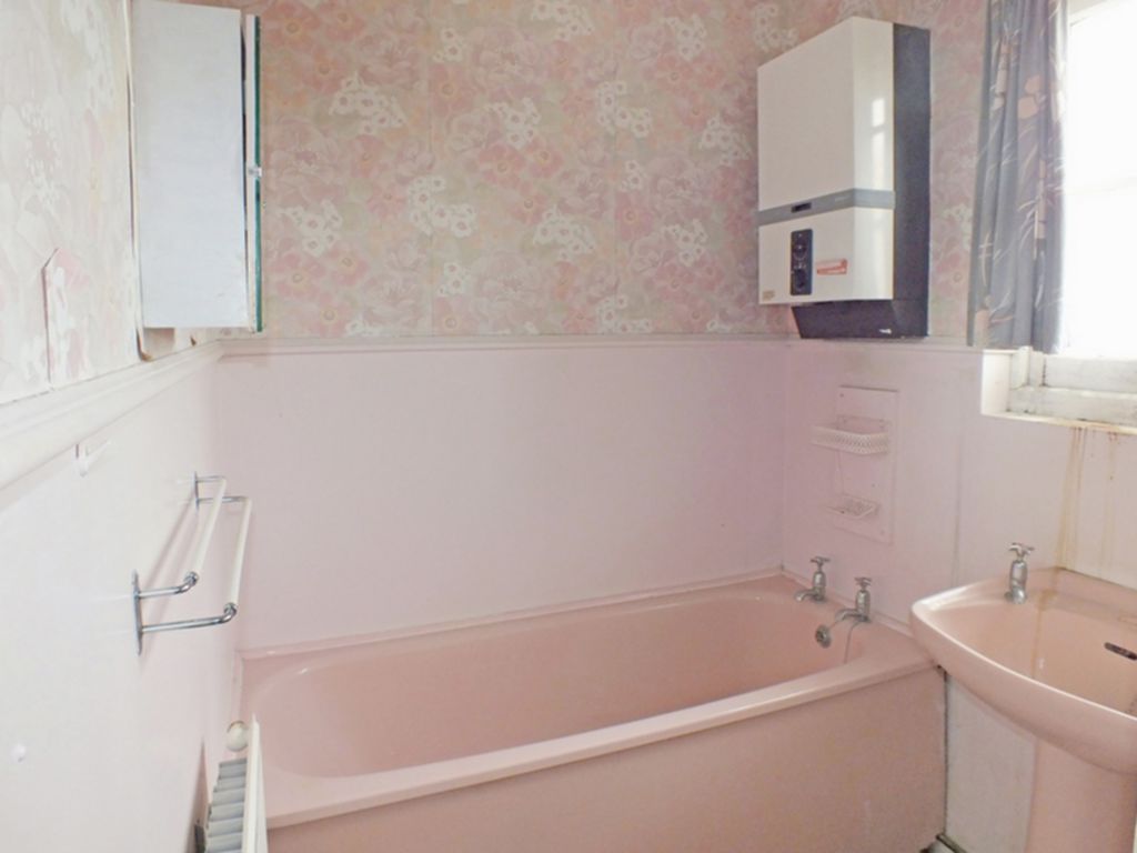 Property For Sale Geraldine Road, Cheriton, CT19 3 Bedroom Terraced