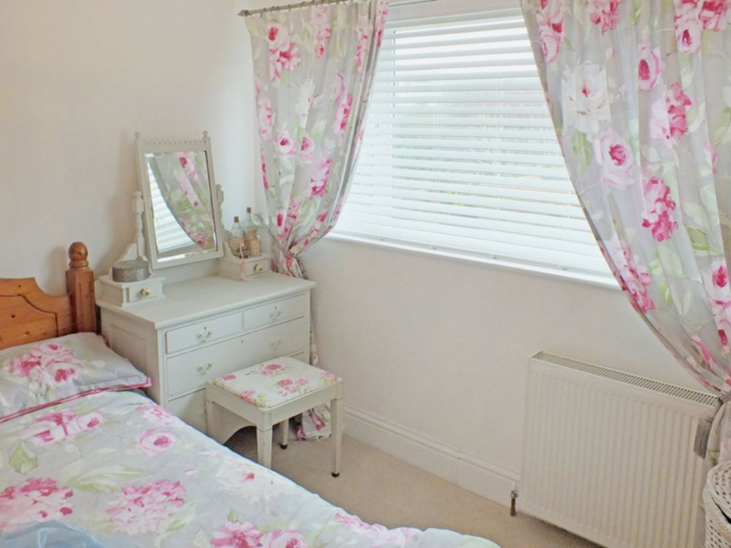 Property For Sale Lynwood, Folkestone, CT19 3 Bedroom House through