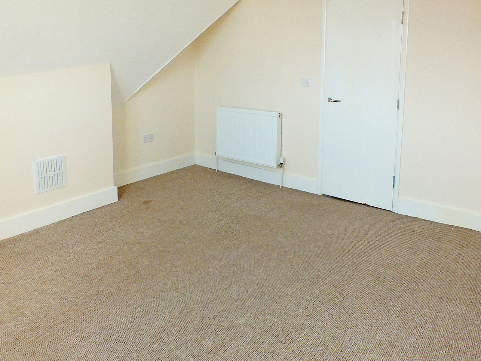 Property For Sale Cheriton High Street, Folkestone, CT19 3 Bedroom