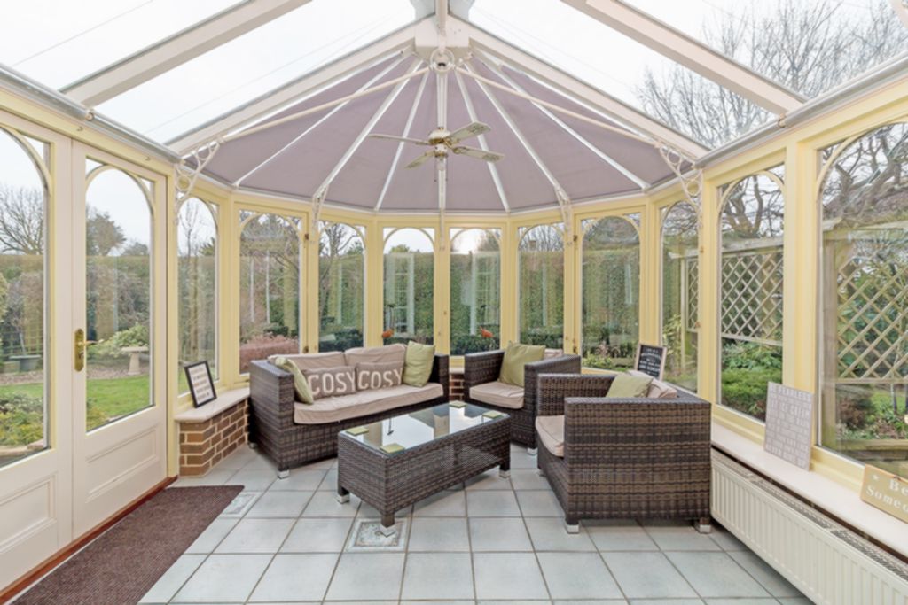 Property For Sale Blenheim Place, Folkestone, CT20 4 Bedroom Detached