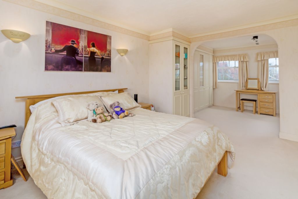 Property For Sale Blenheim Place, Folkestone, CT20 4 Bedroom Detached