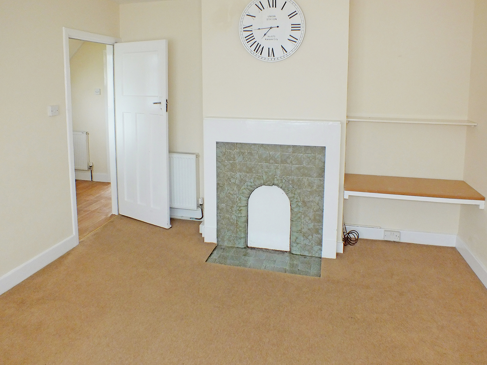 Property For Sale Downs Road, Folkestone, CT19 3 Bedroom Semi