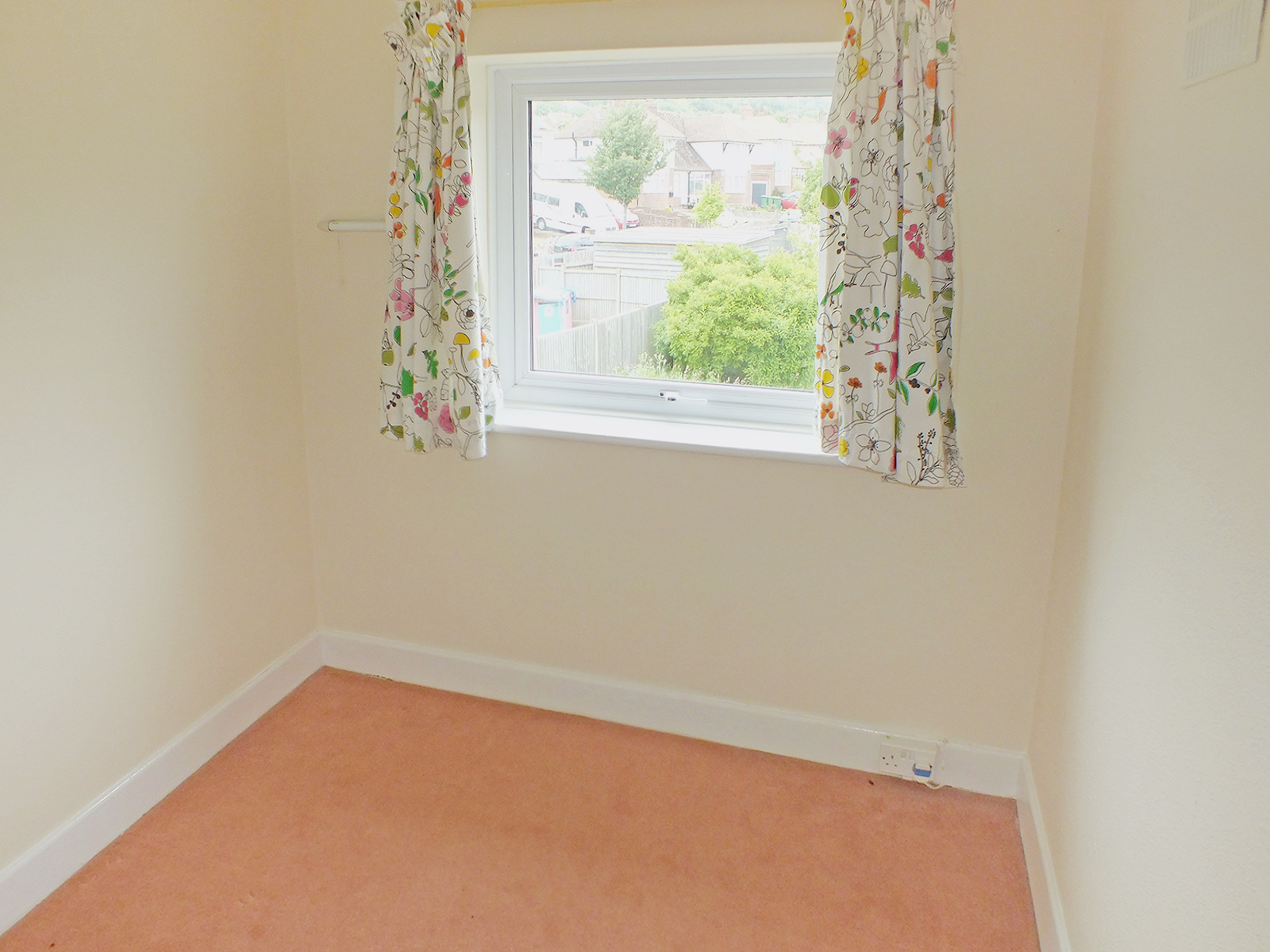 Property For Sale Downs Road, Folkestone, CT19 3 Bedroom Semi