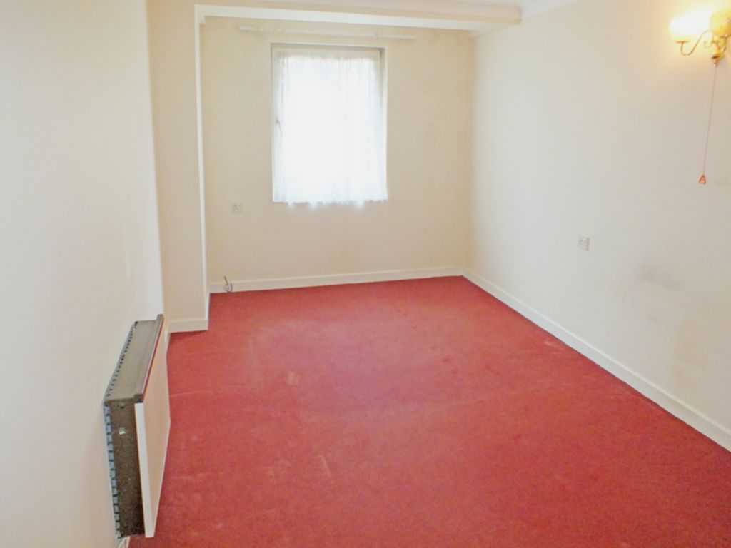 Property For Sale Sandgate High Street, Sandgate, CT20 2 Bedroom Flat