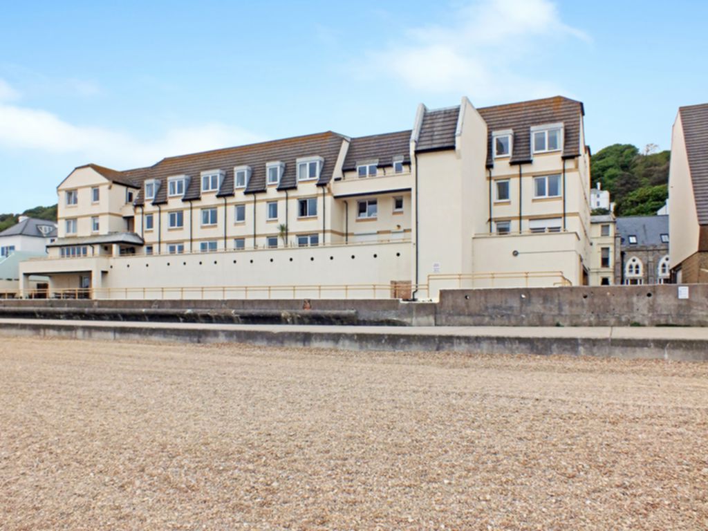 Property For Sale Sandgate High Street, Sandgate, CT20 2 Bedroom Flat