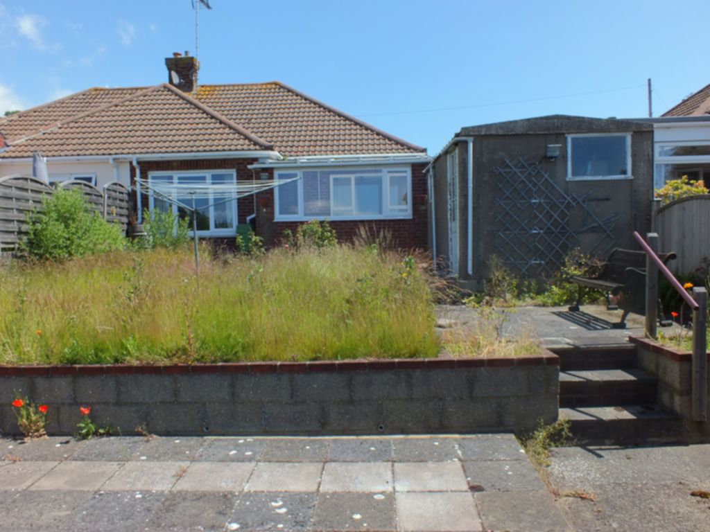 Property For Sale Wear Bay Road, Folkestone, CT19 2 Bedroom Bungalow
