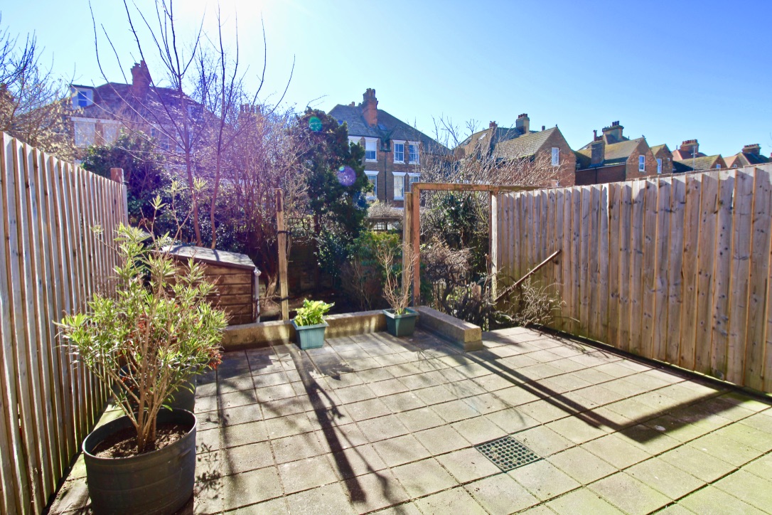 Property For Sale Grimston Gardens, Folkestone, CT20 3 Bedroom