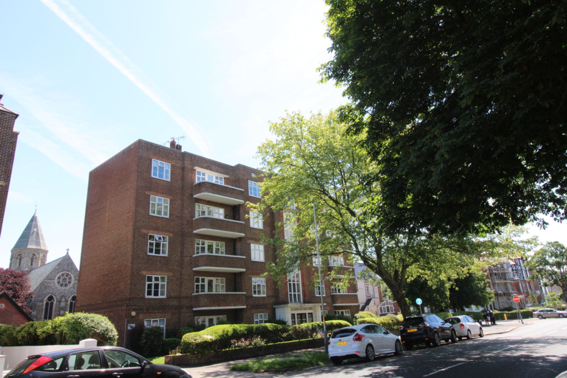 Property For Sale Sandgate Road, Folkestone, CT20 3 Bedroom Flat