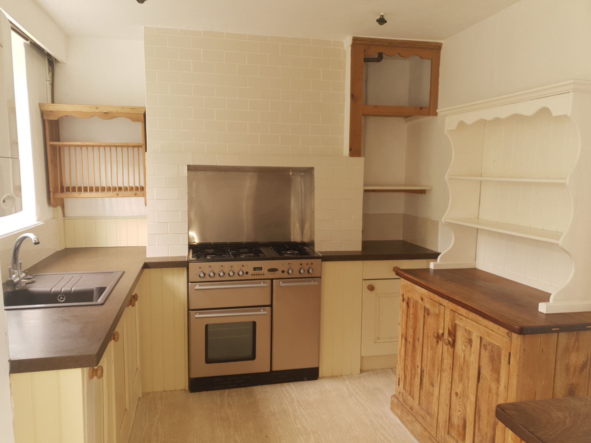 Property For Sale Brewers Hill, Sandgate, CT20 3 Bedroom Detached