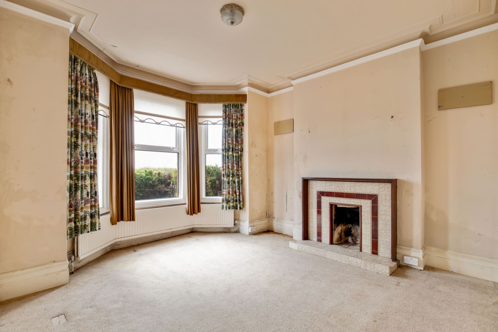 Property For Sale Wear Bay Road, Folkestone, CT19 5 Bedroom Detached