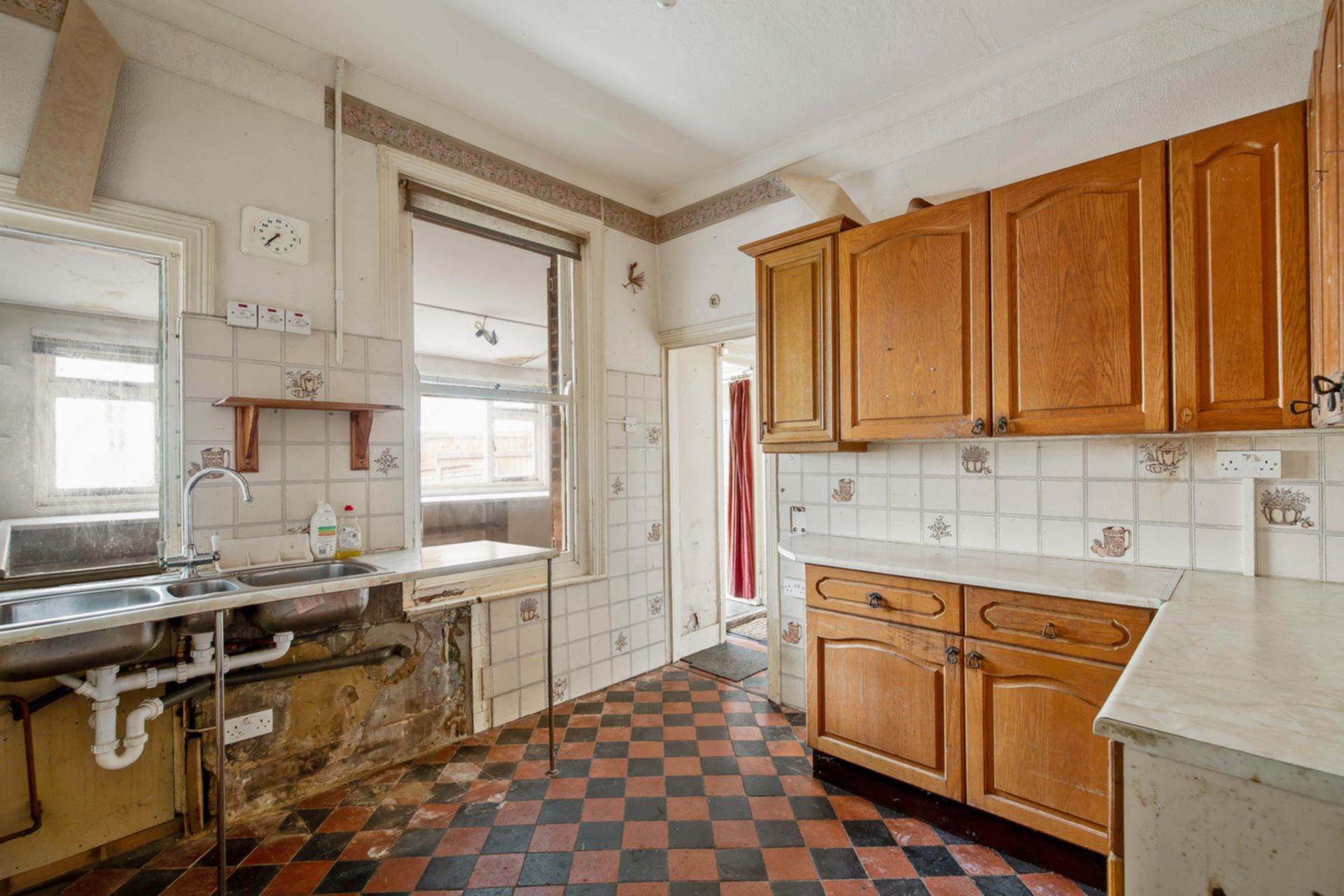 Property For Sale Wear Bay Road, Folkestone, CT19 5 Bedroom Detached