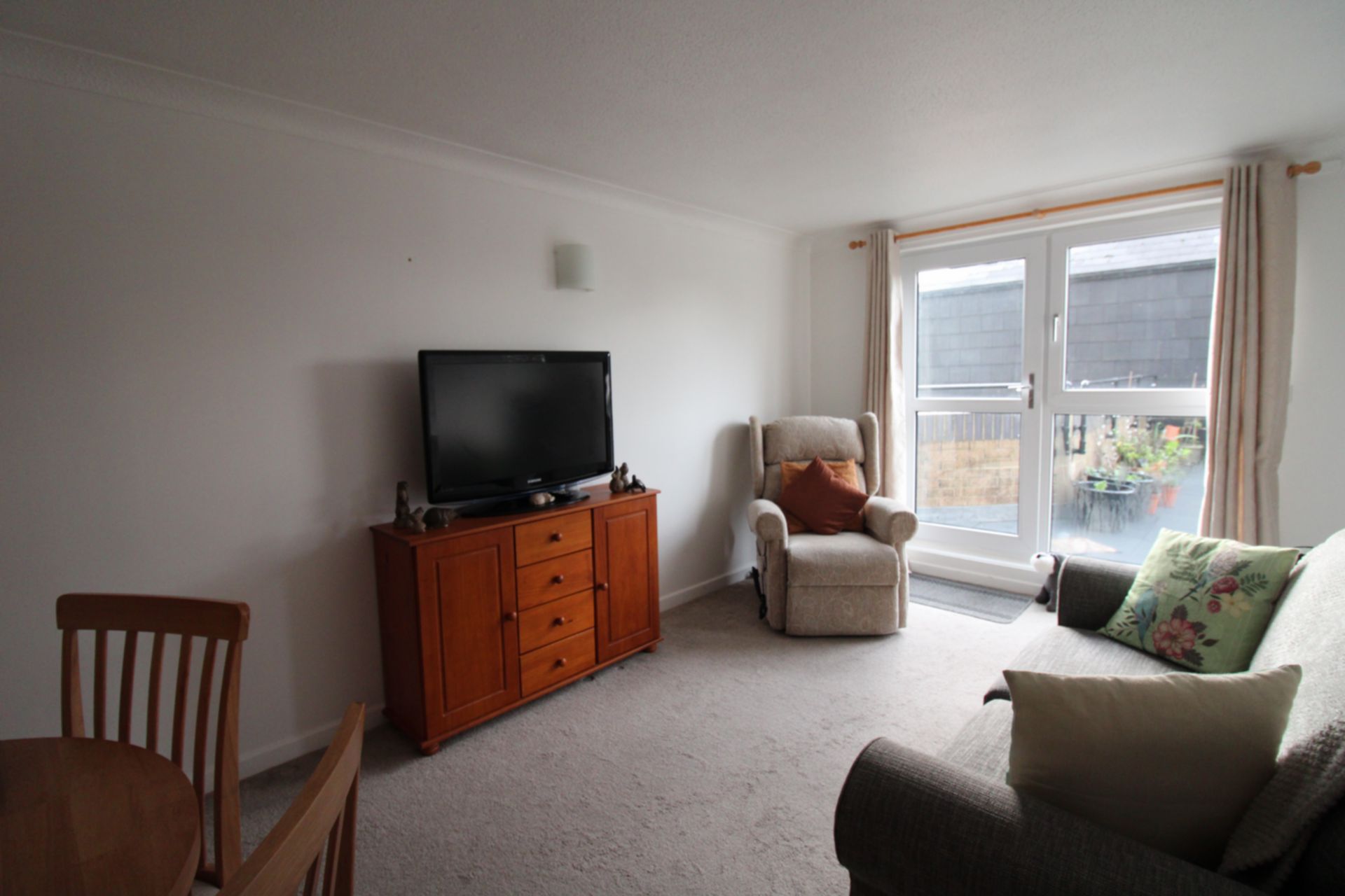 Property For Sale Sandgate Road, Folkestone, CT20 1 Bedroom Retirement through Motis Estates