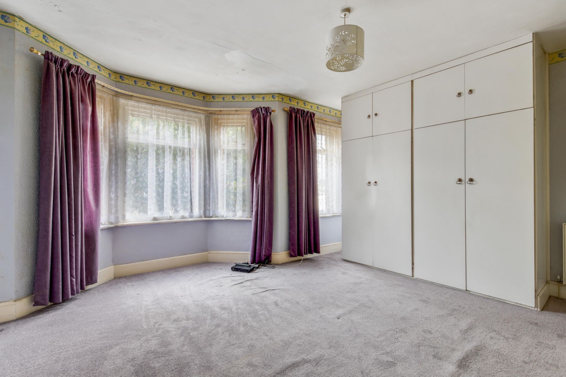 Property For Sale Road, Folkestone, CT19 4 Bedroom House through Motis Estates