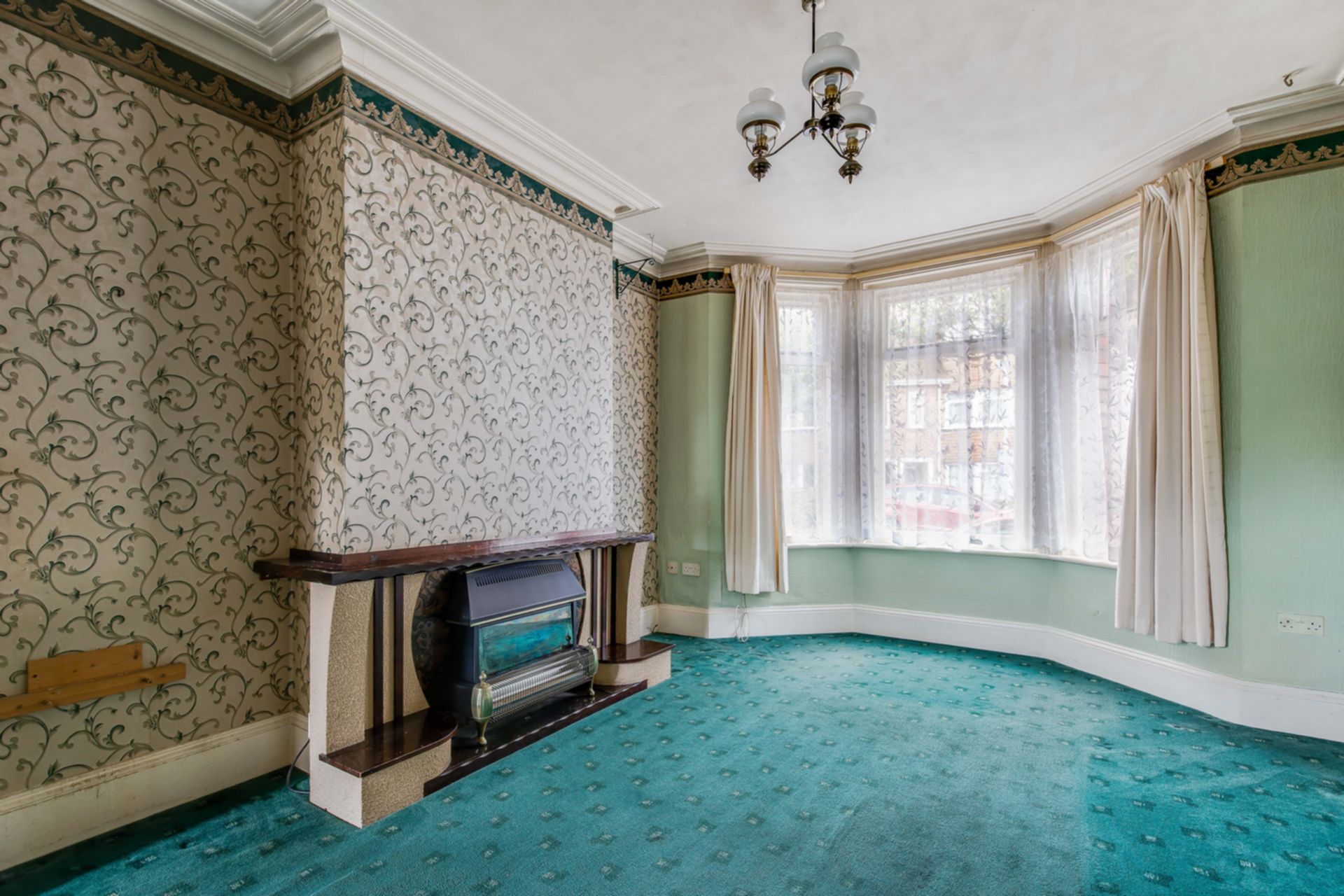 Property For Sale Road, Folkestone, CT19 4 Bedroom House