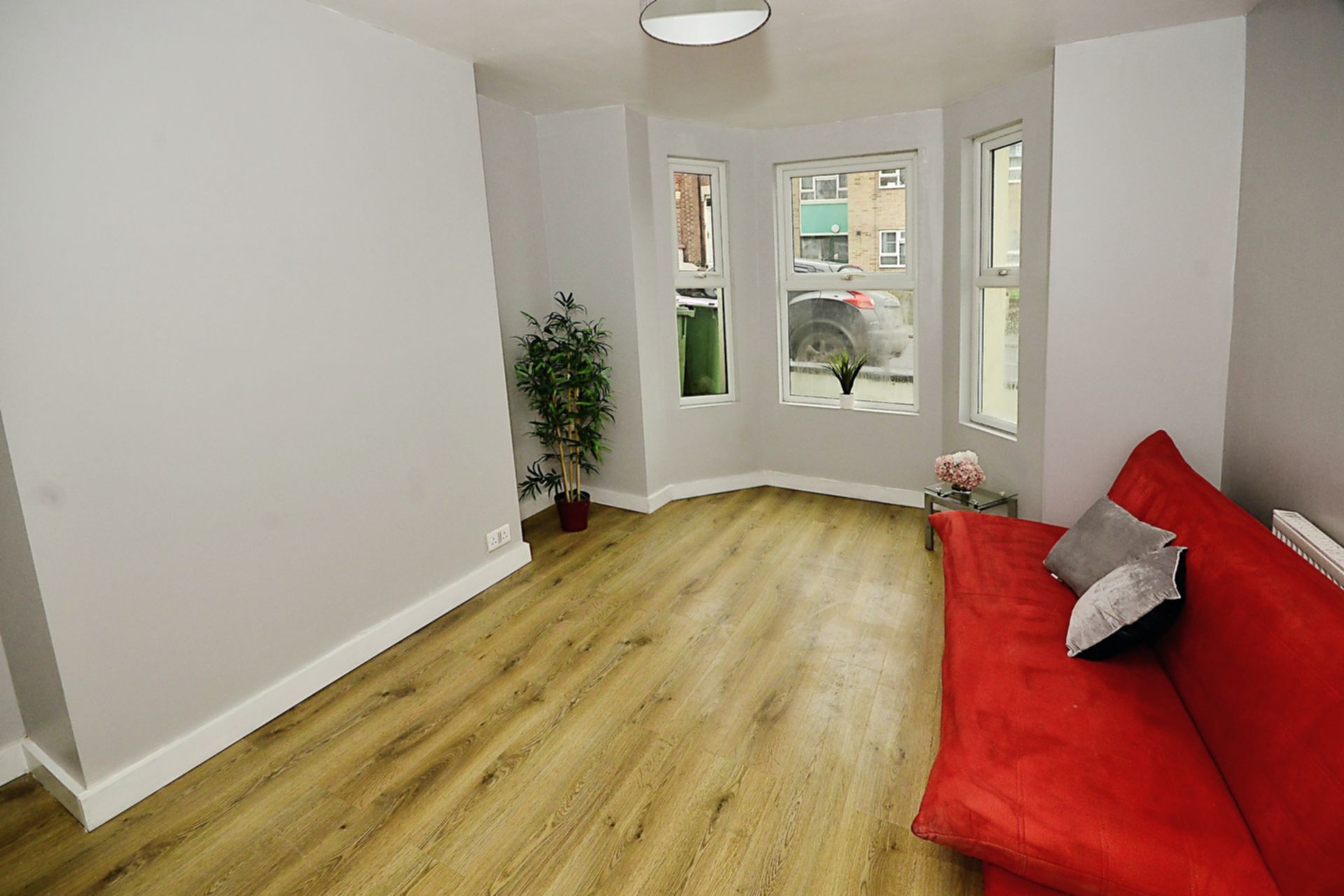 Property For Sale Black Bull Road, Folkestone, CT19 3 Bedroom