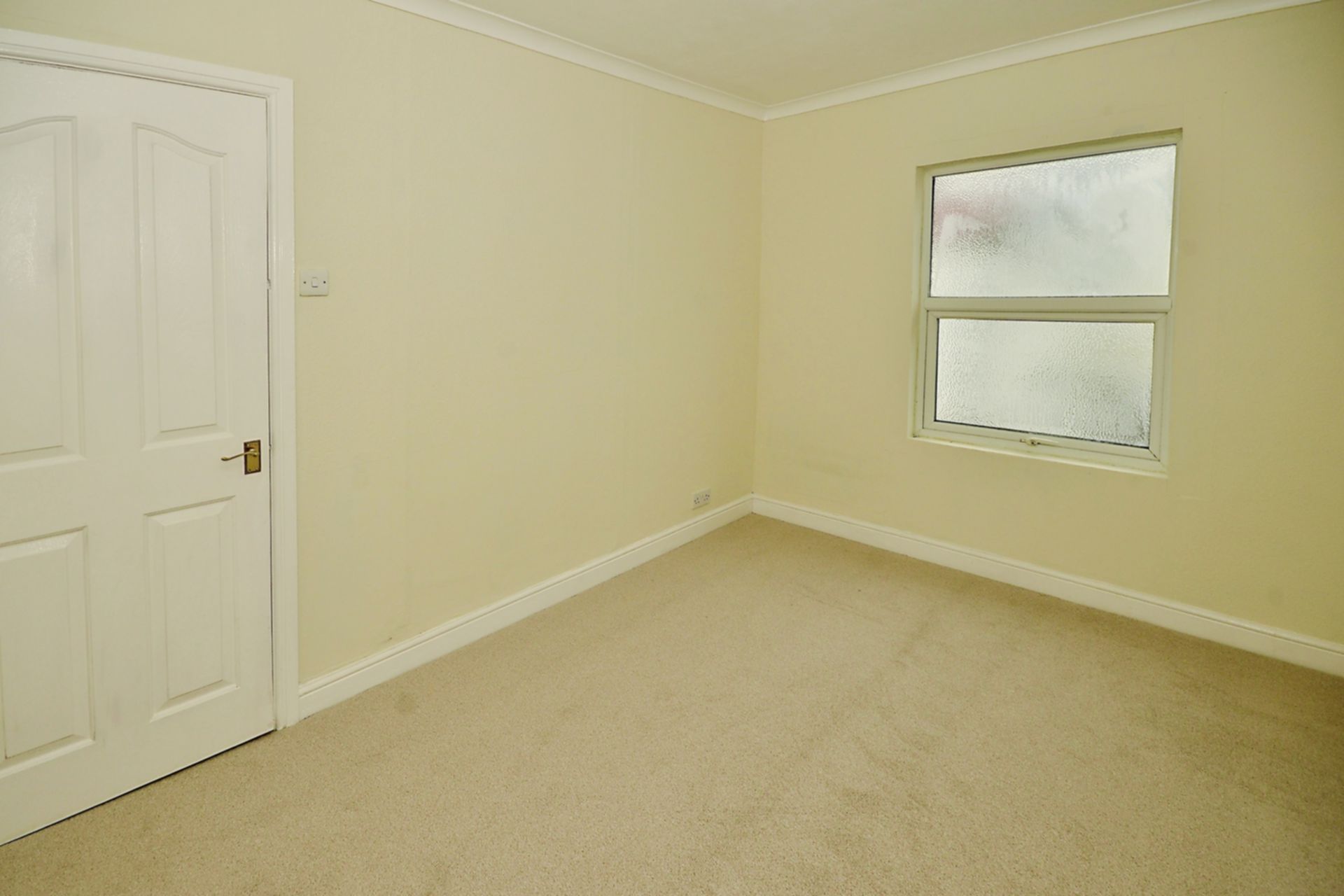 Property For Sale Black Bull Road, Folkestone, CT19 3 Bedroom