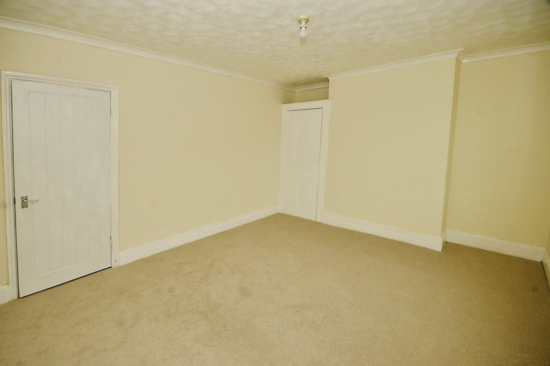 Property For Sale Black Bull Road, Folkestone, CT19 3 Bedroom