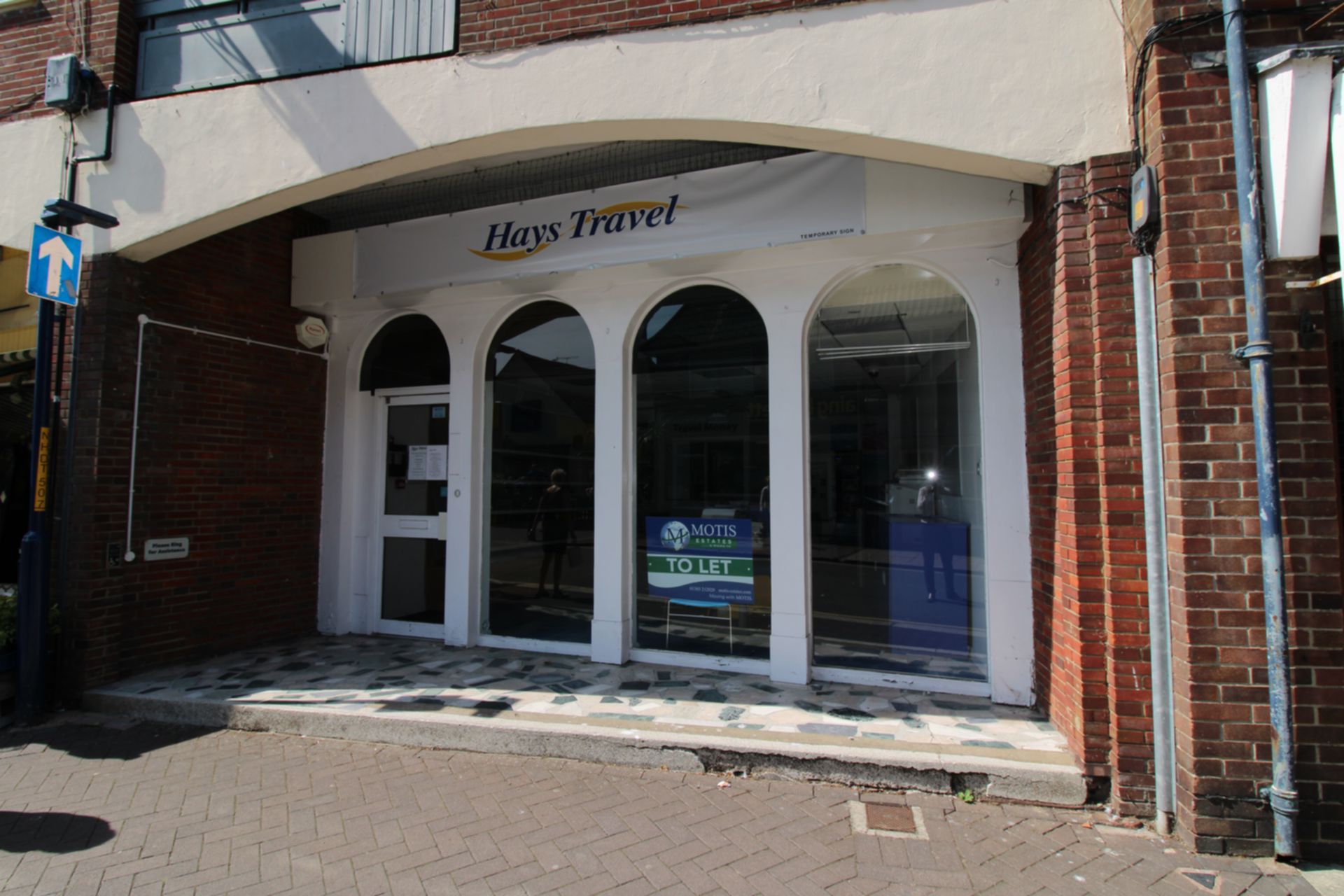 Commercial Property To Let High Street,Hythe,CT21 Shop through Motis