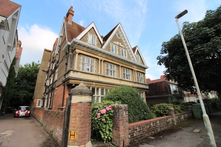 Grimston Gardens Folkestone CT20