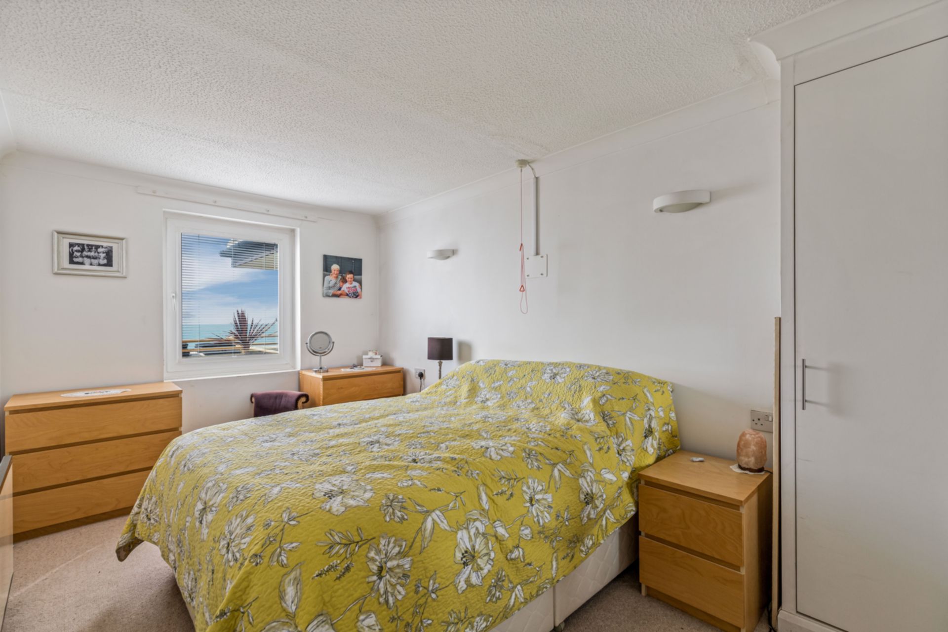 Property For Sale Sandgate High Street, Sandgate, CT20 1 Bedroom