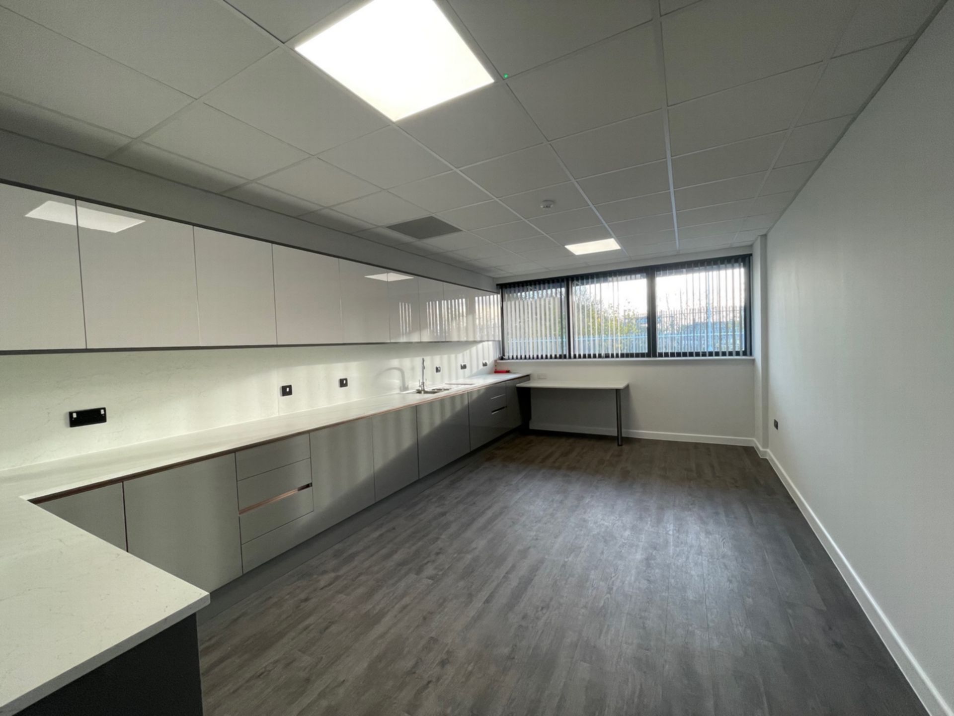 Commercial Property To Let Mountfield Road,New Romney,TN28 Office