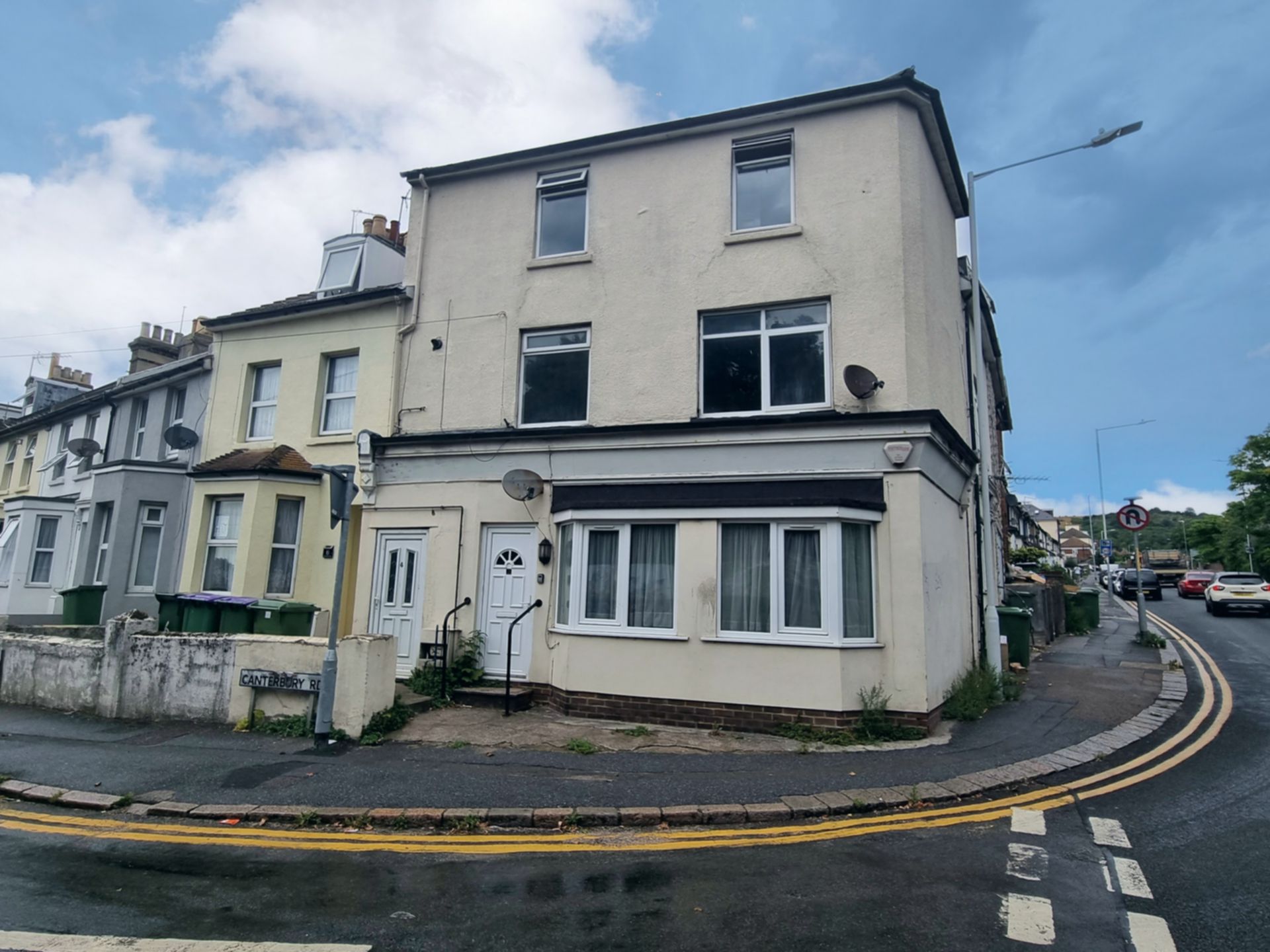 Property For Sale Canterbury Road, Folkestone, CT19 3 Bedroom House