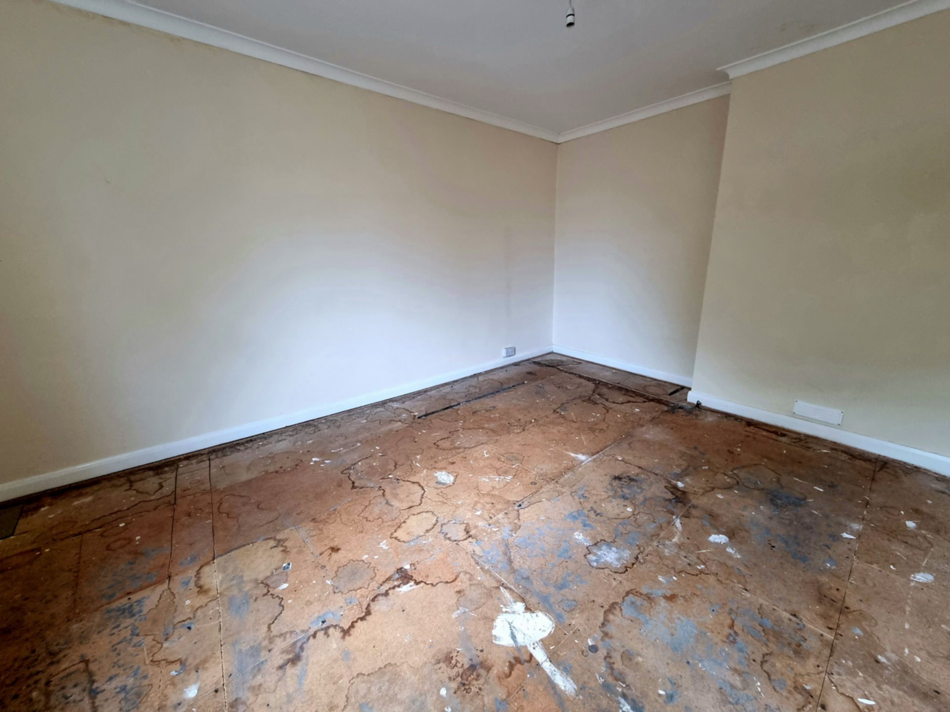 Property For Sale Canterbury Road, Folkestone, CT19 3 Bedroom House