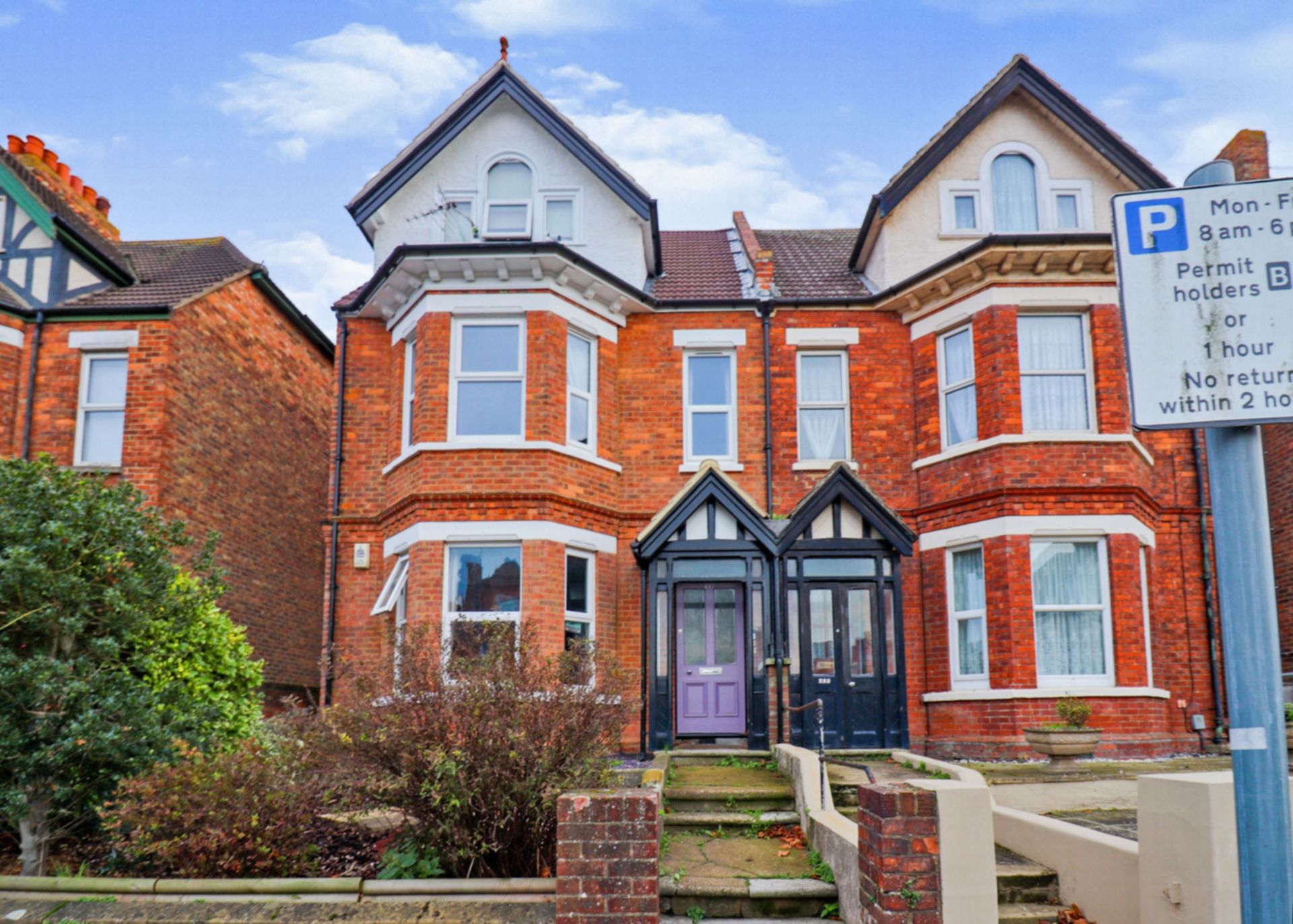 Property For Sale Cheriton Road, Folkestone, CT19 2 Bedroom Flat through Motis Estates