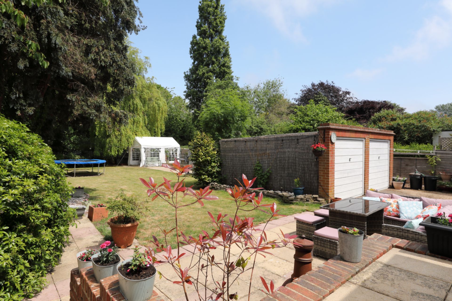 Garden with garage