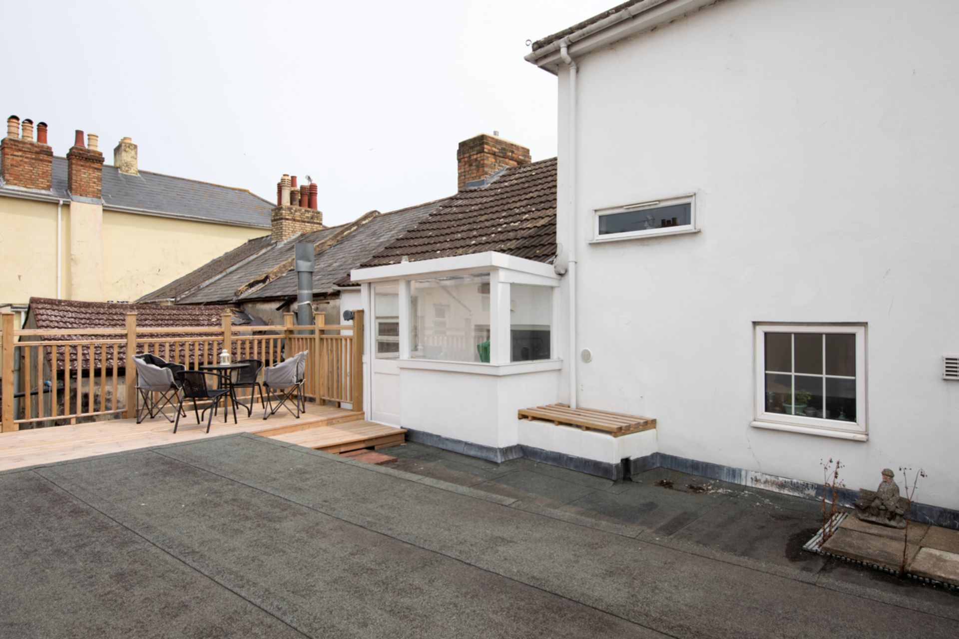 Property For Sale Blackbull Road, Folkestone, CT19 3 Bedroom Flat