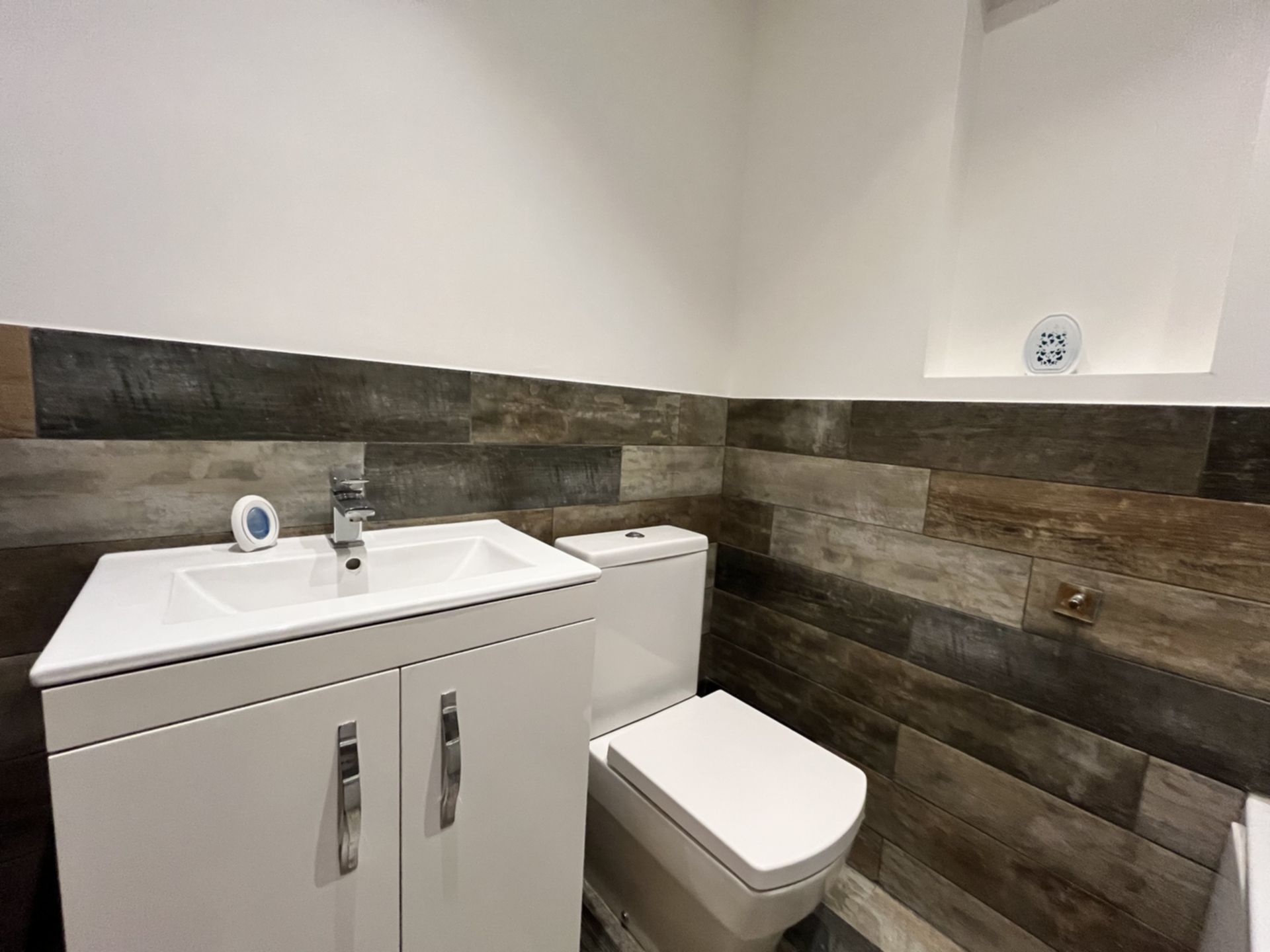 Property For Sale Pavillion Road, Folkestone, CT19 3 Bedroom House