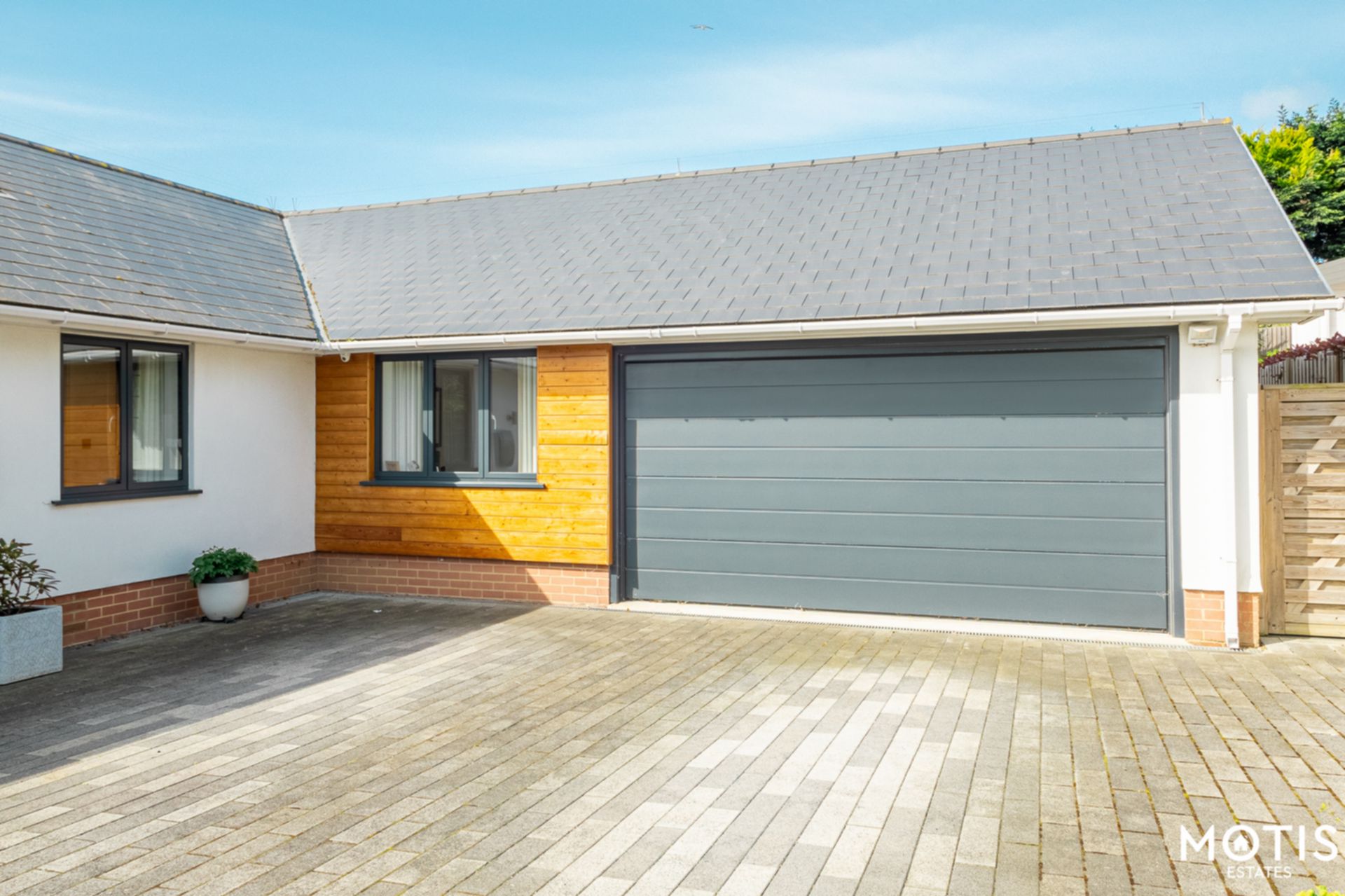 Property For Sale Naildown Road, Hythe, CT21 3 Bedroom Bungalow